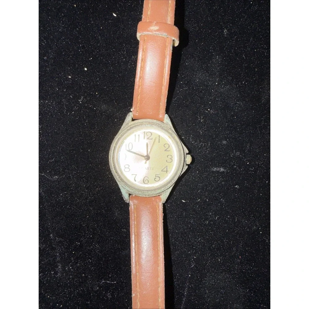 Lot of 8 Vintage Ladies Quartz Watches Wrangler Aeropostale, Marcelle Welch 5440